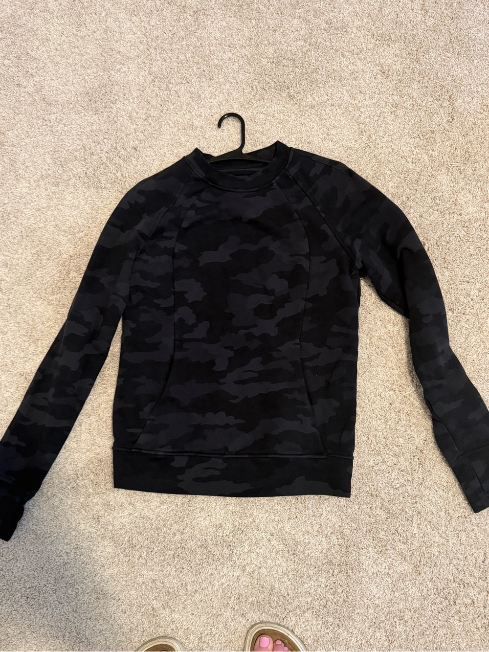 Women’s lululemon Black Camo Crewneck Pullover Sweater